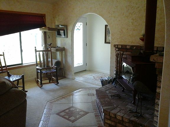 Living room - fireplace_08132014