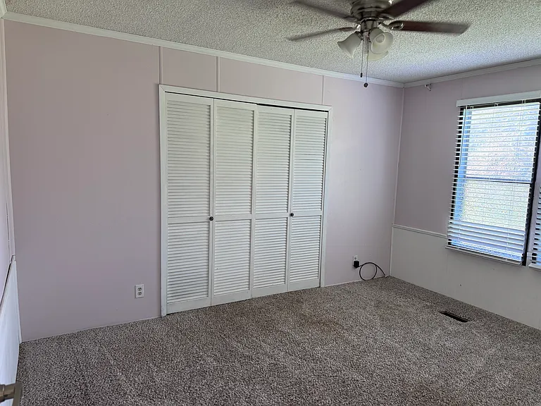 305 Cedar Ln — Photo 10