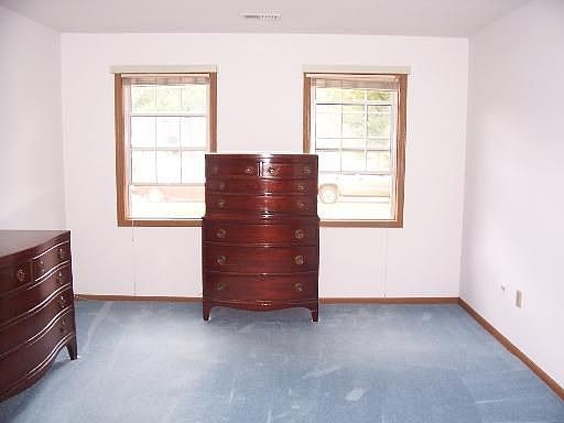 3rd image of 200 Winnsboro Ct