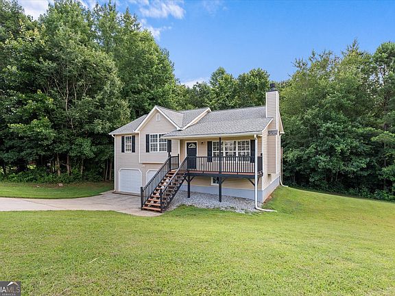 3rd image of 14 Cliff View Dr