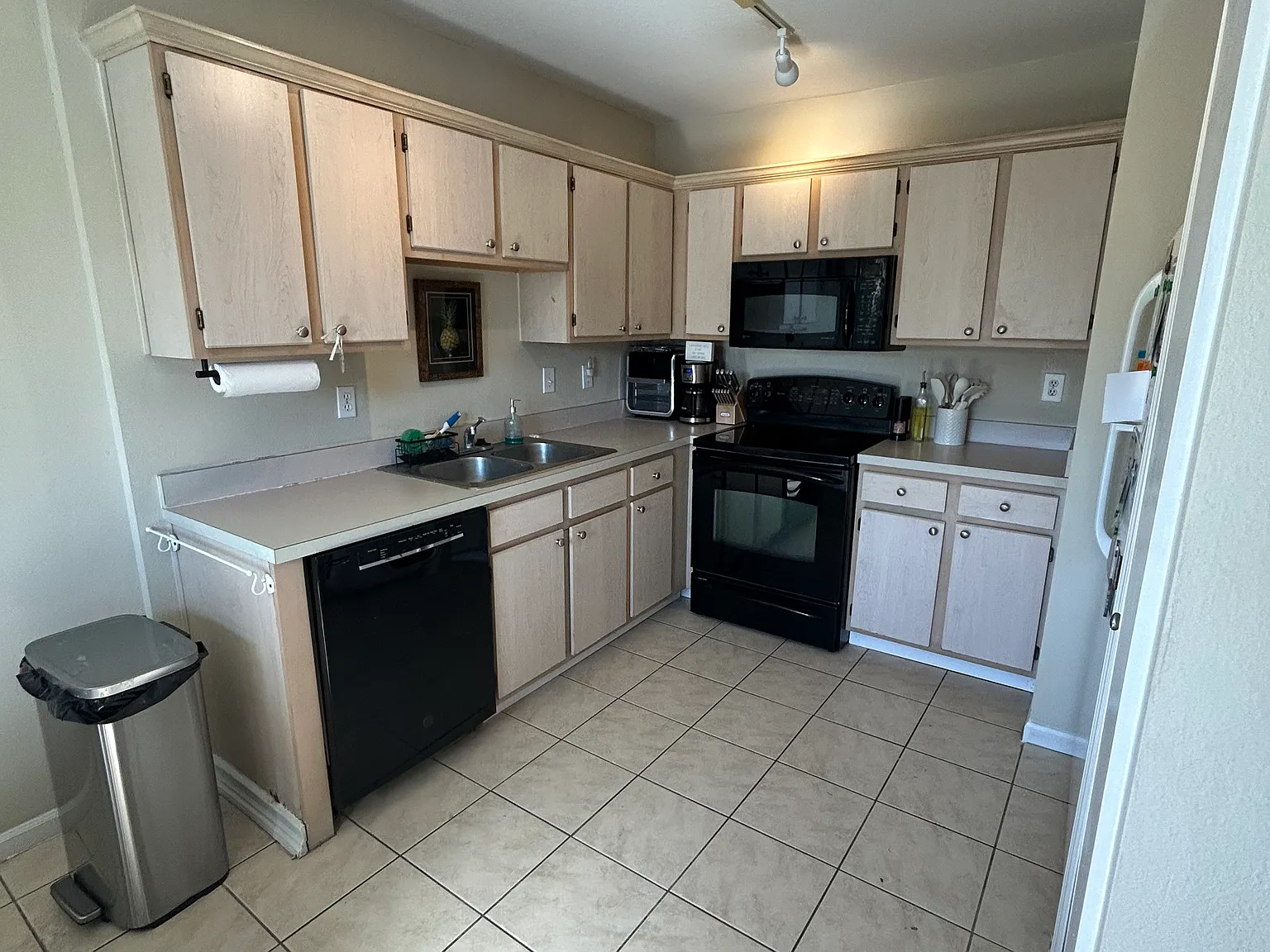 1 bed, 842 sqft, $1,525 — Photo 4