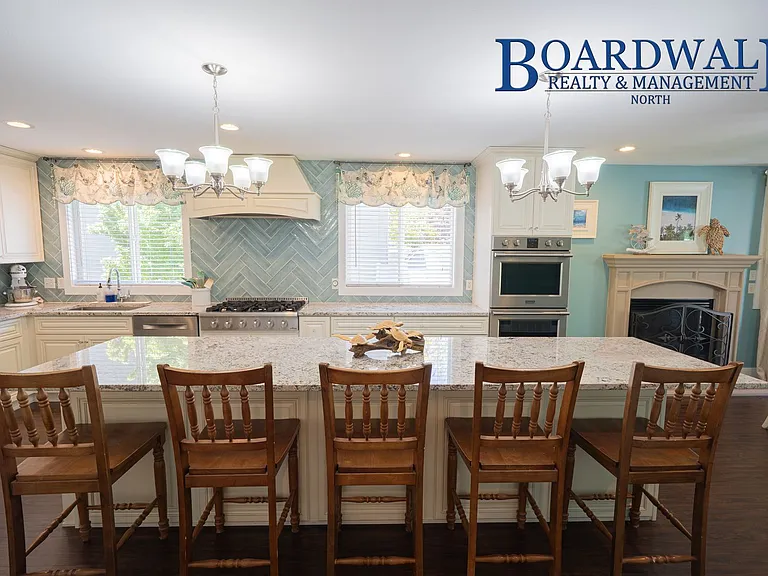 1704 Saint Andrews Dr — Photo 2