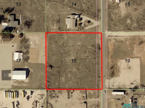 2033 N Carr Ln, Hobbs, NM 88240