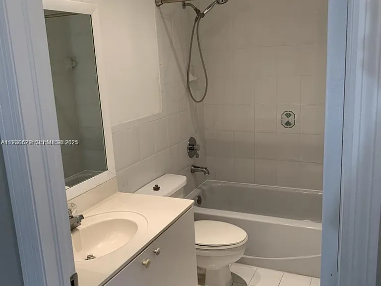 6761 NW 182nd St — Photo 10