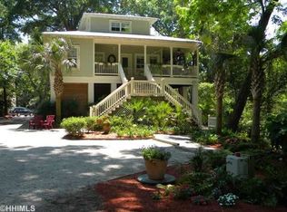 40 Lawrence St, Bluffton, SC 29910