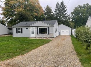 615 S Davis St, Vicksburg, MI 49097