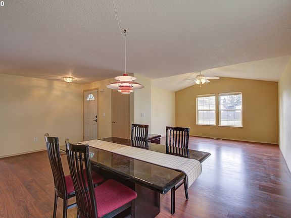 4th image of 8213 NE 142nd Ave