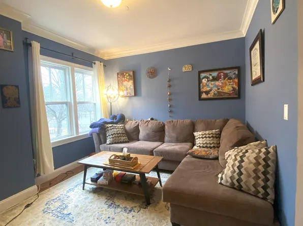 121 Green St Unit 203, Boston, MA 02130