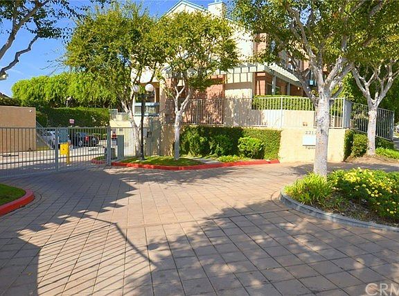 2nd image of 22123 Figueroa St Unit 140