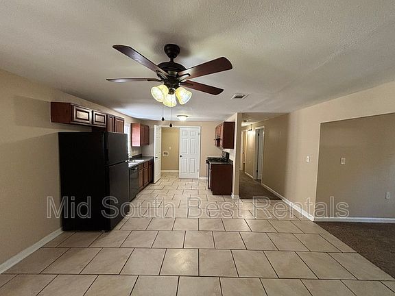 4th image of 107 Greenwood Ave