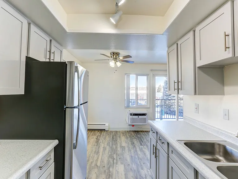 Heritage Apartments — Photo 13