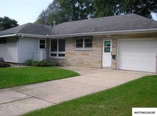 212 S Tennessee Pl, Mason City, IA 50401