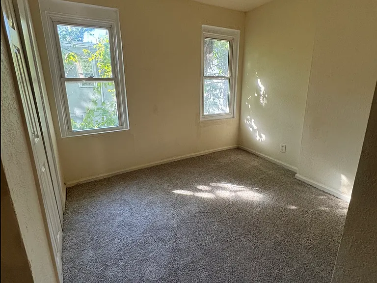 2148 N Newkirk St — Photo 4