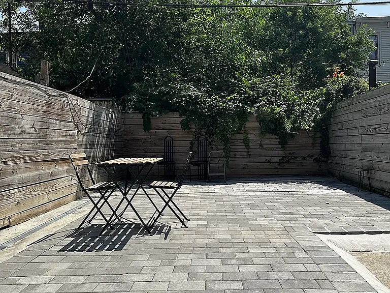 83 Sackman St #1A — Photo 1