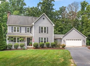 16261 Hunters Ridge Ln, Moseley, VA 23120