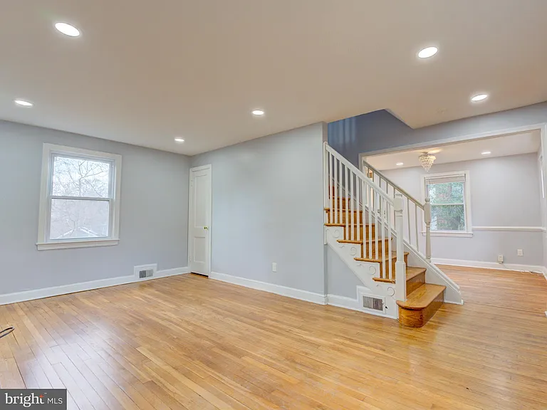 6916 New Hampshire Ave — Photo 6