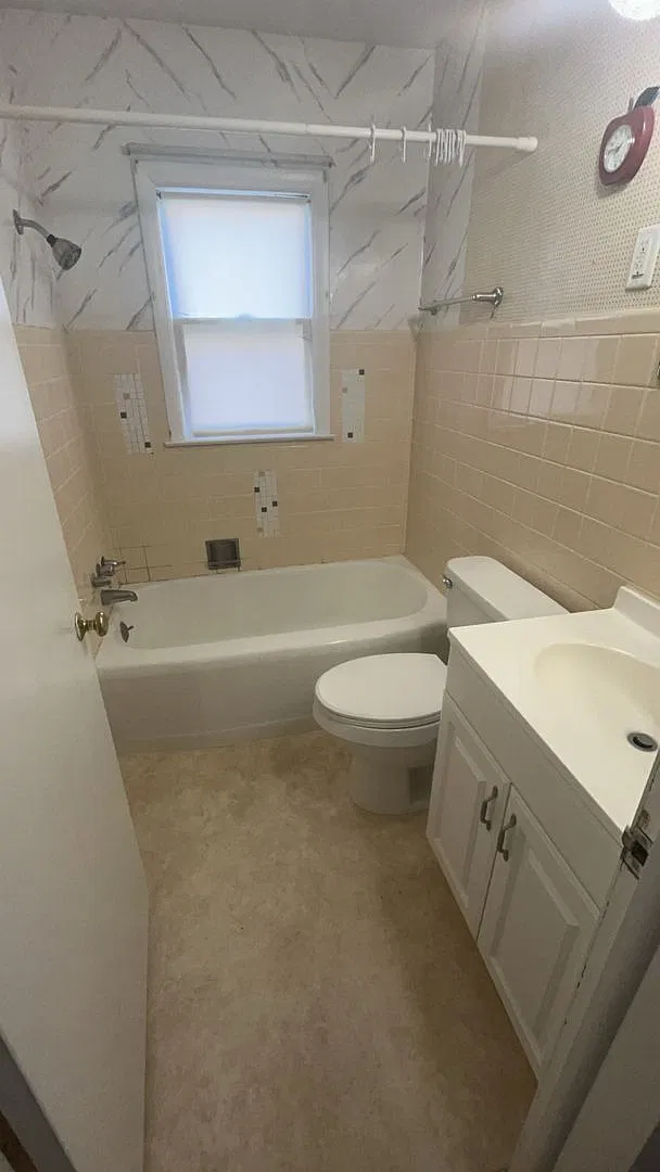 2 bed, 1.0 bath, 768 sqft, $1,295 — Photo 3