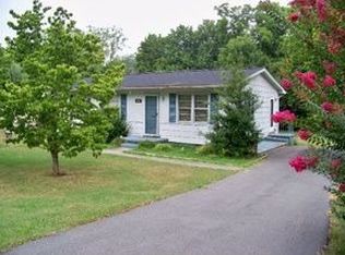 729 W Ford Valley Rd, Knoxville, TN 37920