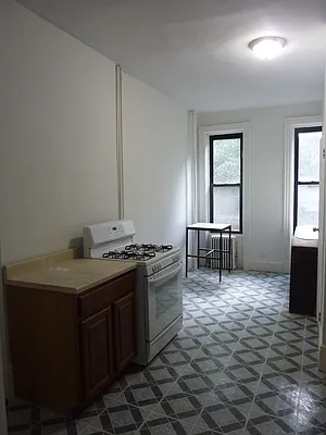 Rented by HH Realty | media 16