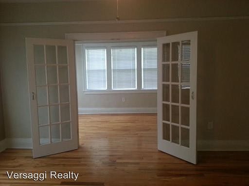 2nd image of 513 S Albany Ave