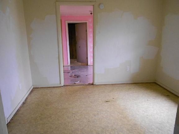 3rd image of 515 S Roosevelt St