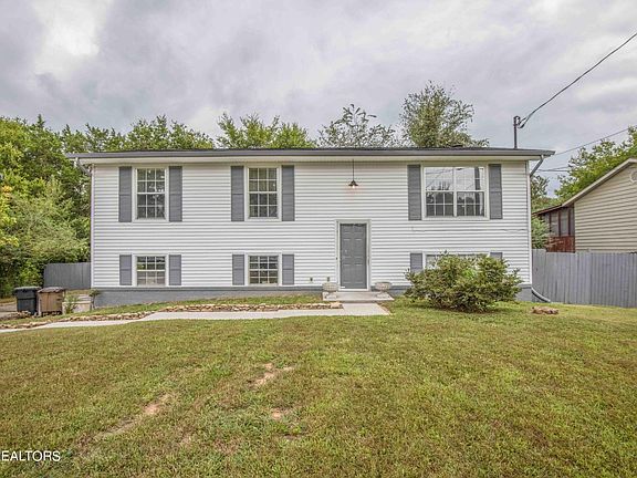 2nd image of 6528 NW Cadbury Dr