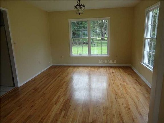 5th image of 1480 S Woodlawn Ave