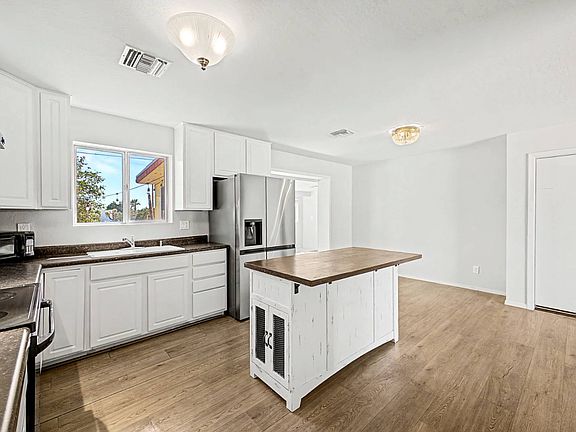 4th image of 5533 E Decatur St