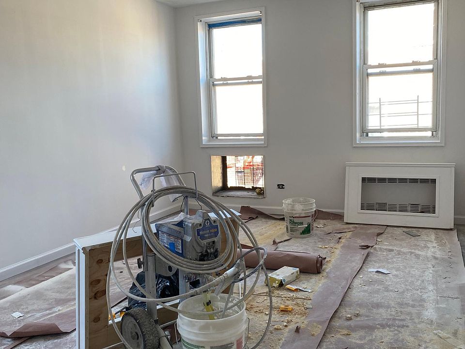 2nd image of 14065 Beech Ave Floor 5