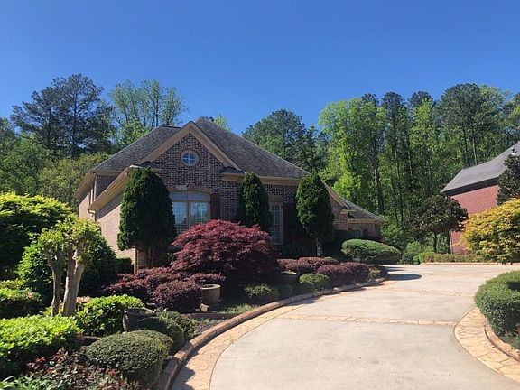 3rd image of 5015 Guilford Forest Dr SW