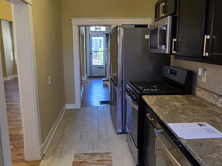 308 Marydell Rd — Photo 2