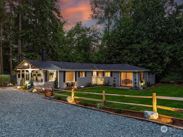 3424 Lake Langlois Road NE, Carnation, WA 98014