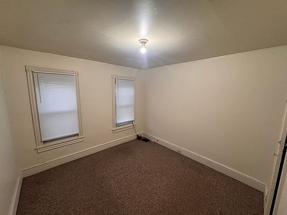 5th image of 438 Linden St