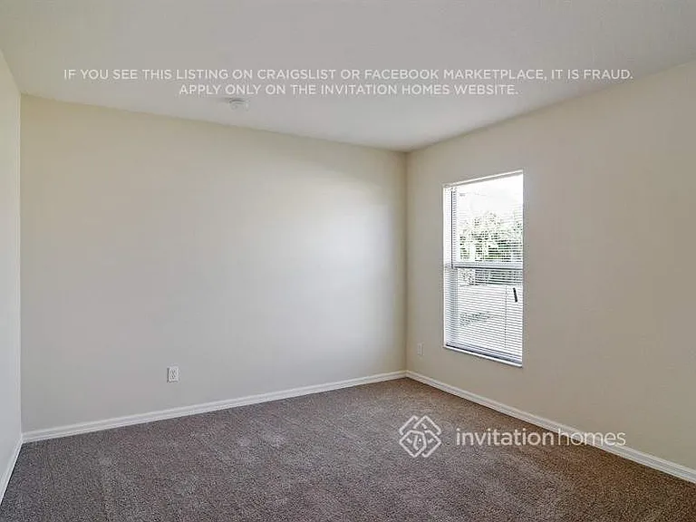 2090 SW Capeador St — Photo 11
