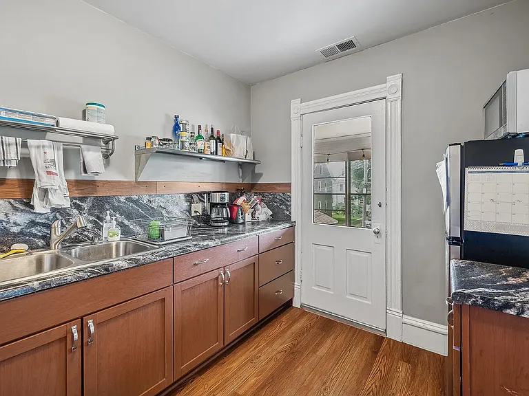 913 22nd Ave NE #FOUR PLEX — Photo 8