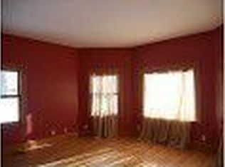 525 Pine St, Dekalb, IL 60115