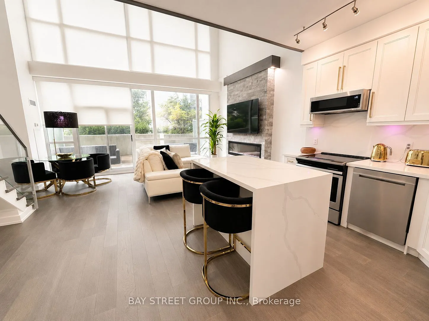 2 bed, $2,900 — Photo 3