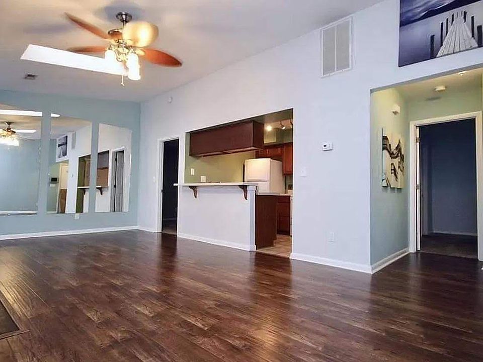 1st image of 630 Waters Dr