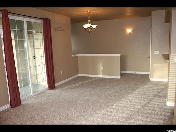 3rd image of 11 S Clayton Ct