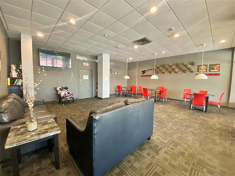 400 Kings Point Dr #811 — Photo 8