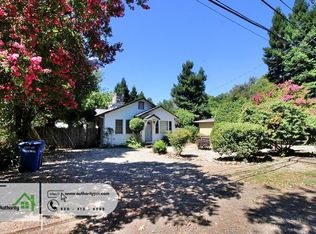 409 Smile Pl, Redding, CA 96001