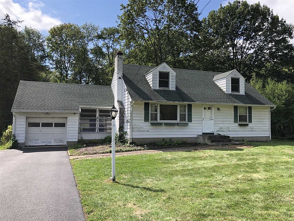 1st image of 13 Idlewild Dr