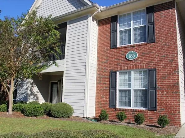 185 Gallery Dr Unit 201, Spring Lake, NC 28390