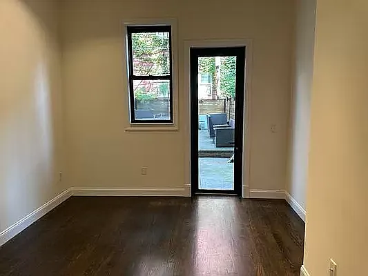 Rented by Avenues Real Estate | media 25