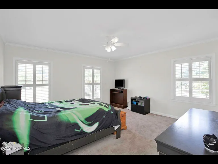 230 Summer Tree Ct #A — Photo 11