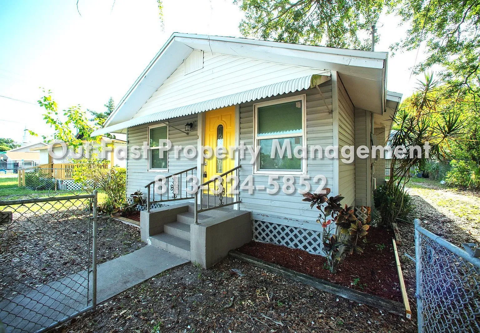3 bed, 1.5 bath, 1700 sqft, $1,995 — Photo 3