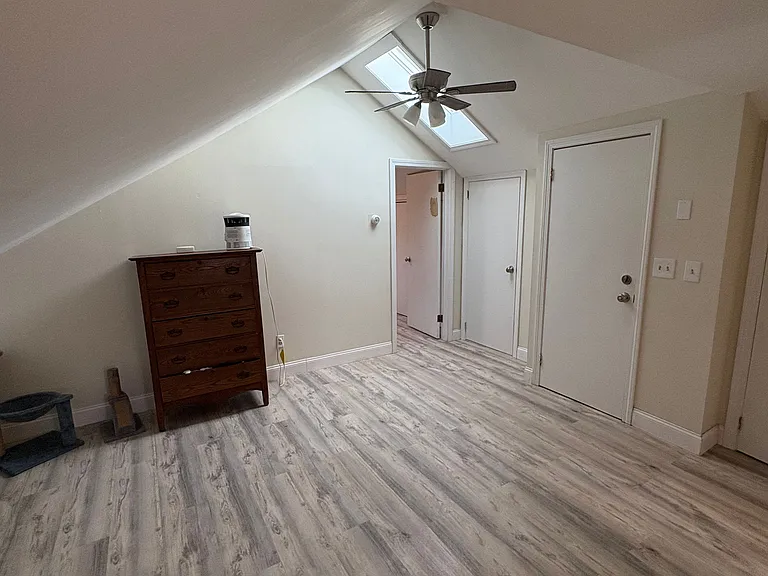 8 Bridge St #3 — Photo 3
