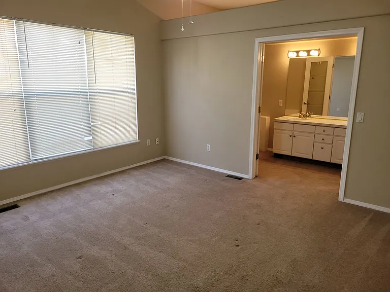 1329 Nutwood Dr — Photo 8