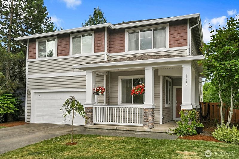 2nd image of 2412 84th Avenue NE