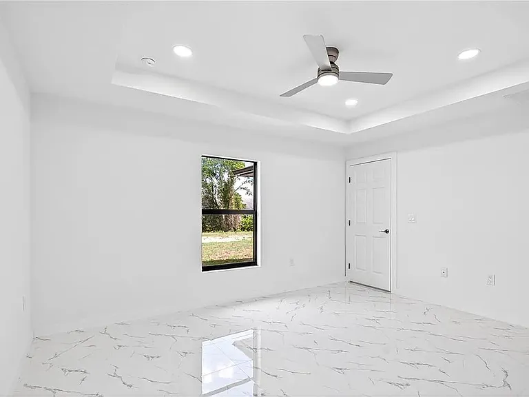 2413 Ansel Ave S — Photo 14